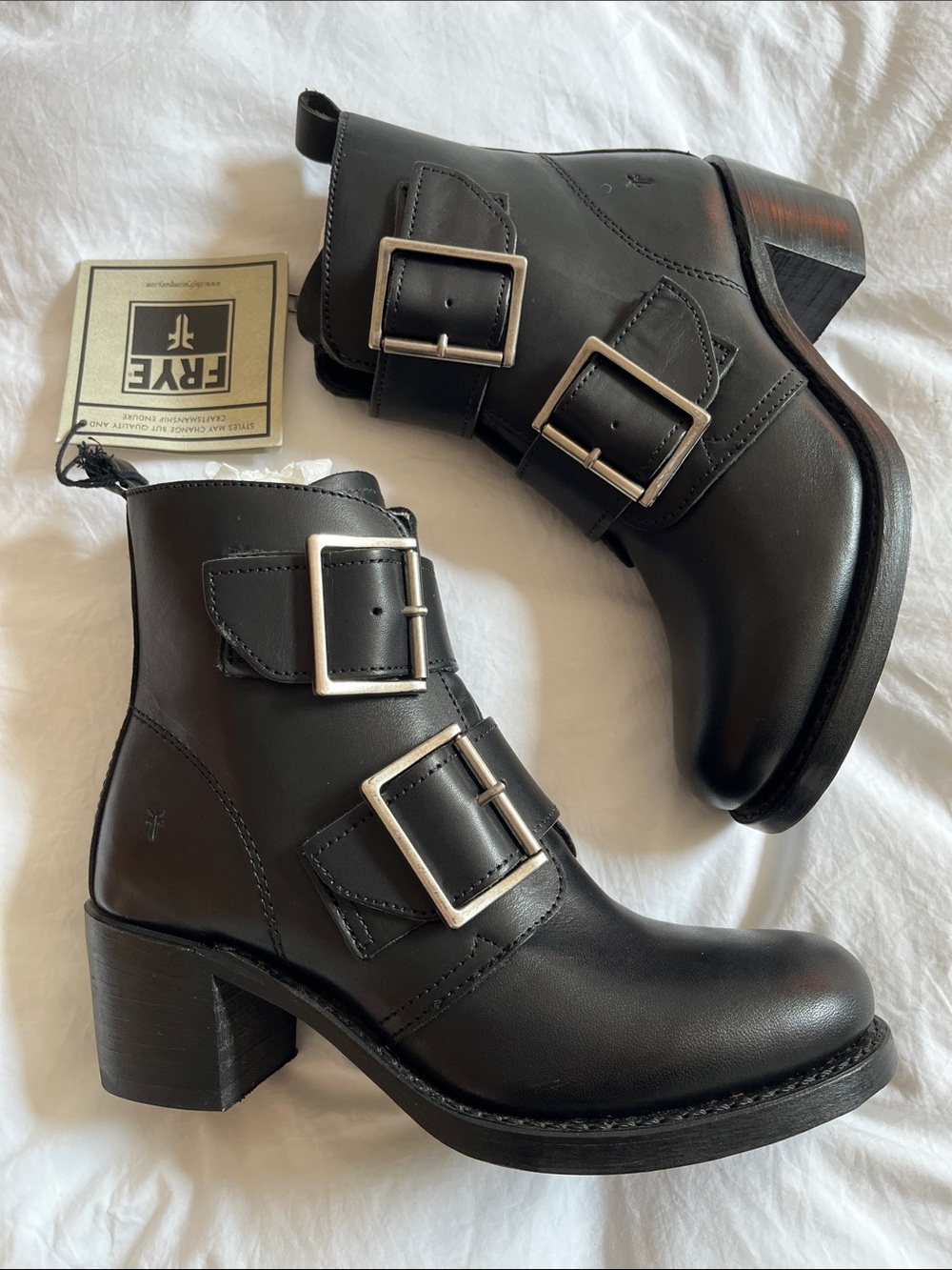 Frye Sabrina Double Buckle Black leather boots short booties 7.5